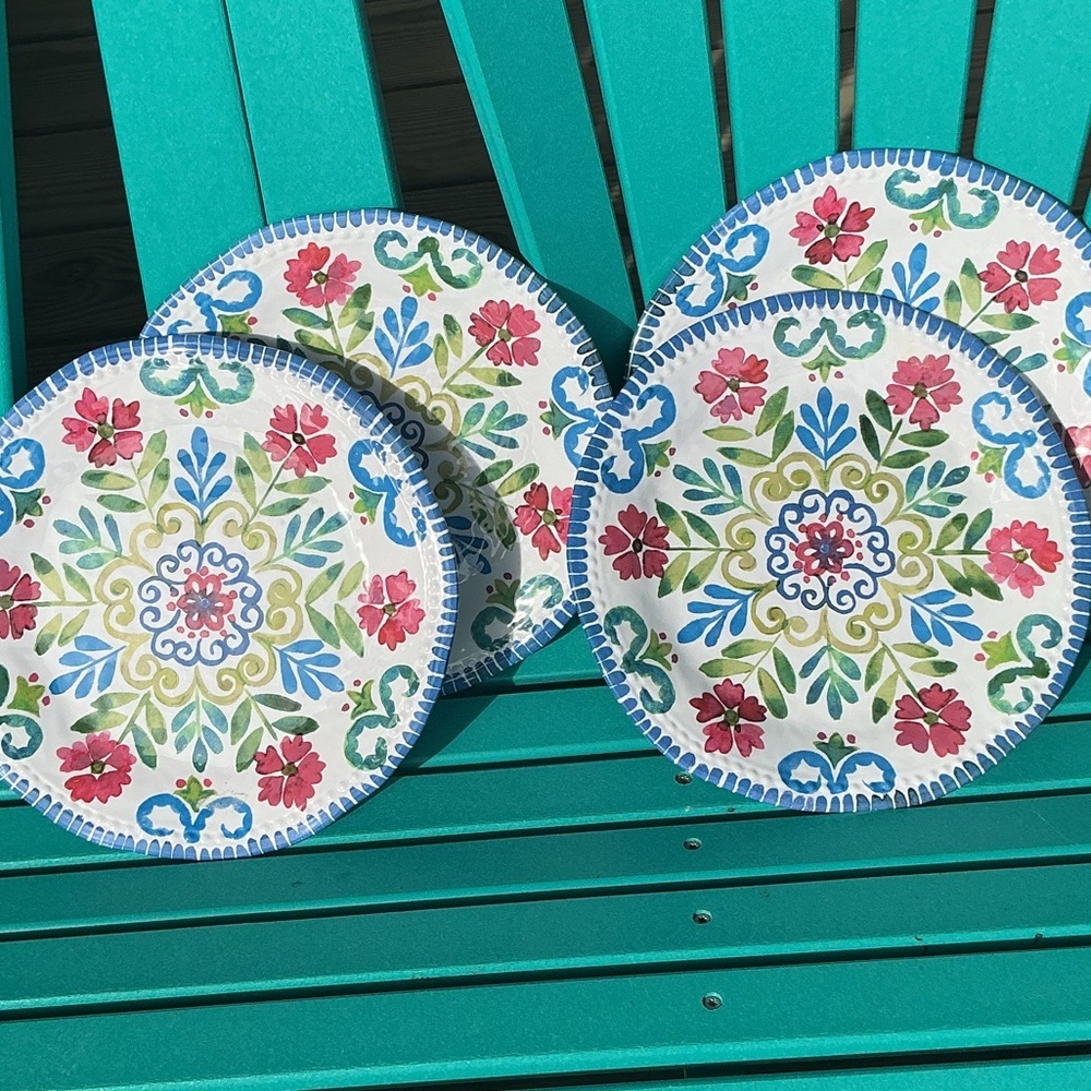 Set of 4 Tommy Bahama Floral Dinner Plates